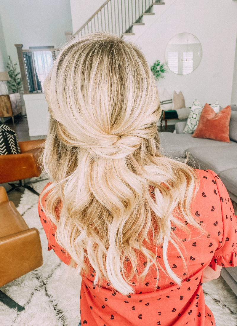 Easy and Elegant Twist Hairstyle for Busy Mornings