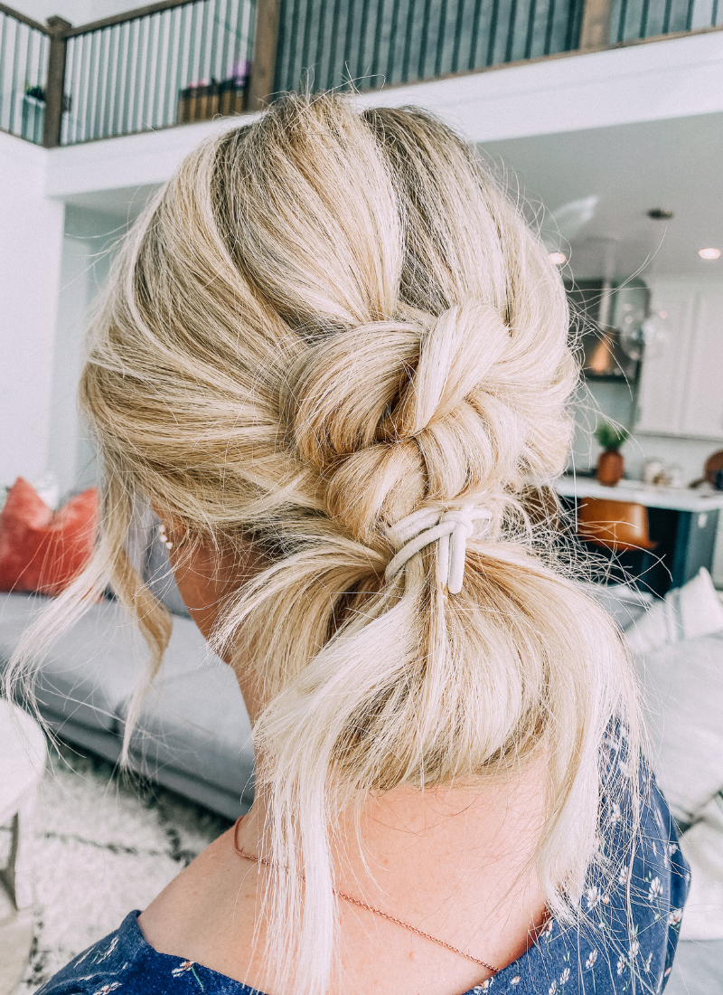 Twist Me Pretty’s Easy Knotted Bun Hairstyle