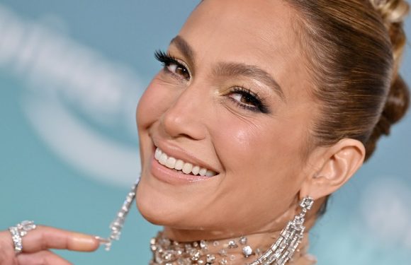 Jennifer Lopez Did TikTok’s “Lip Gloss Manicure” Trend and Nailed It — See the Photos