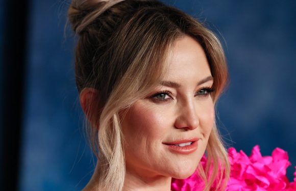In a Sea of Long Nude Manicures, Kate Hudson’s Itty Bitty Periwinkle Nails Stand Out — See Photos